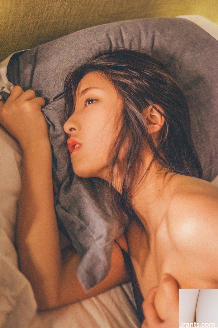 Những bức ảnh riêng tư gợi cảm và gợi cảm của người đẹp neo đầy oi bức (36P) - Ảnh 18