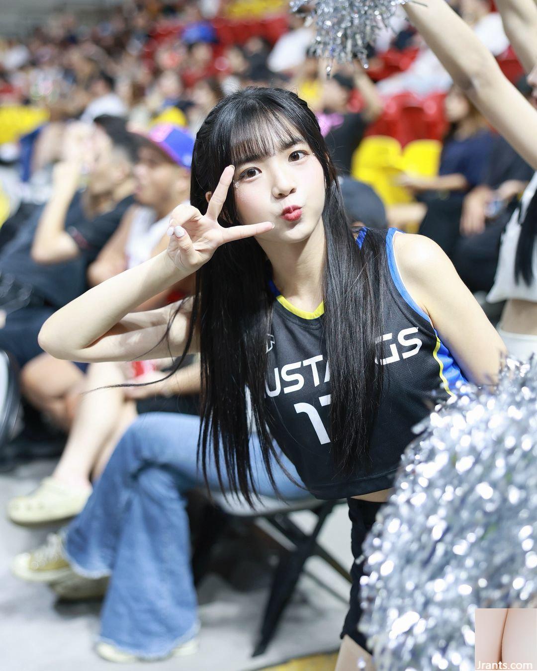 Cô gái xinh đẹp “Xiaxiao” có khuôn mặt ngọt ngào và khí chất, toát lên thần tiên (10P) - Ảnh 3