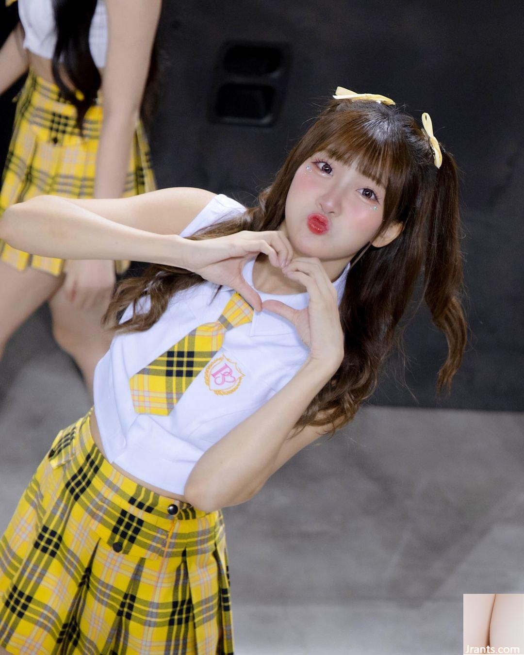 Cô gái xinh đẹp “Xian Diqi” có nụ cười ngọt ngào và vô cùng nữ tính (10P - Ảnh 4