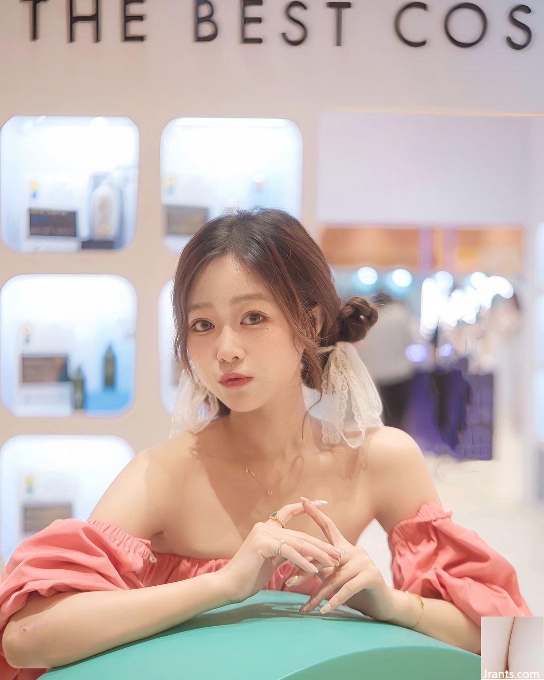 Cô nàng ngựa nhỏ “Xu Weihan” khoe vóc dáng xinh đẹp khiến ai cũng phải choáng váng (10P) - Ảnh 4