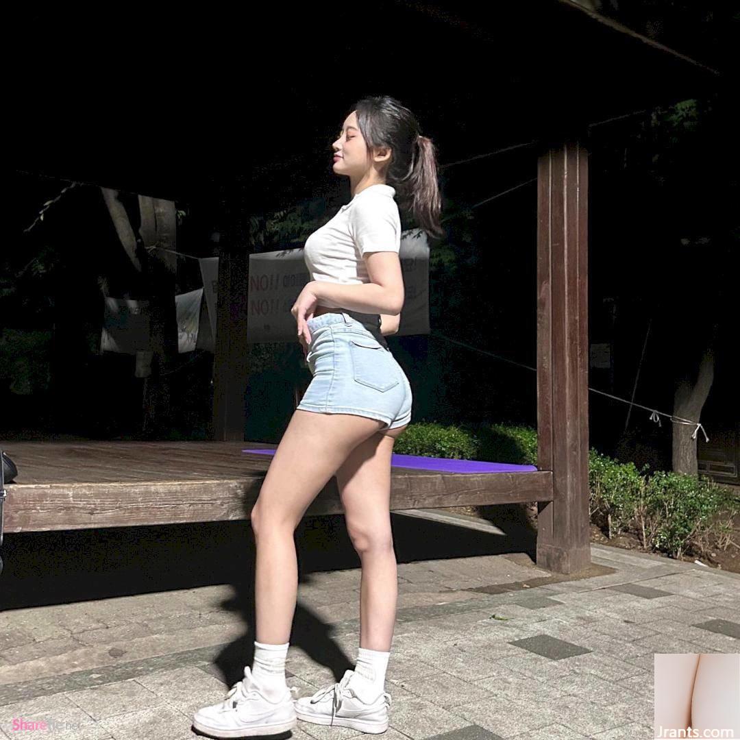 Gái xinh Sojung căng cơ không giấu được đường cong nóng bỏng - Ảnh 12