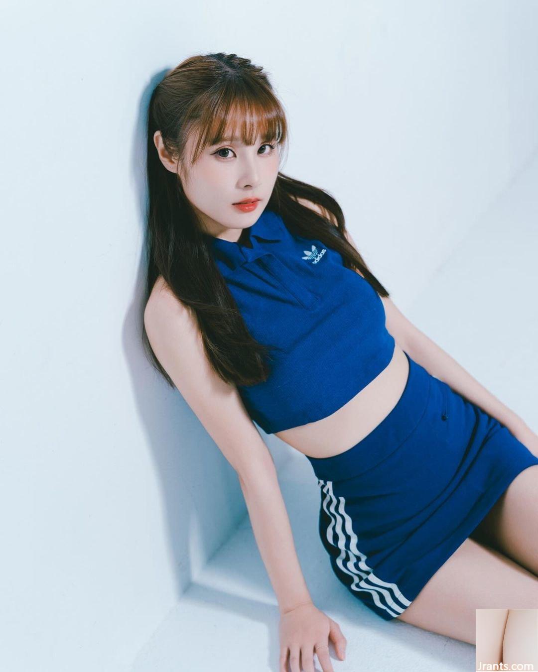 Người nổi tiếng Internet “NiNiRuniniru” khoe đôi chân dài khó tin khiến tim loạn nhịp (10P) - Ảnh 4