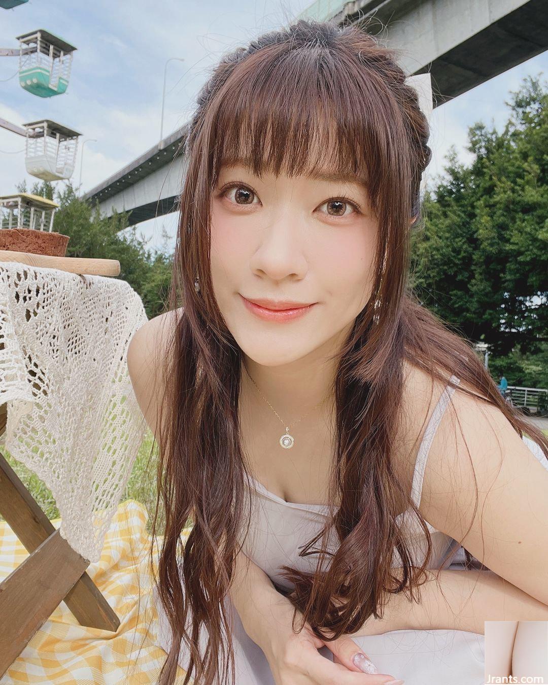 “Qiuqiu MiKa” có bộ ngực tròn đẹp nhưng nặng đến mức sắp lòi ra ngoài (10P) - Ảnh 10