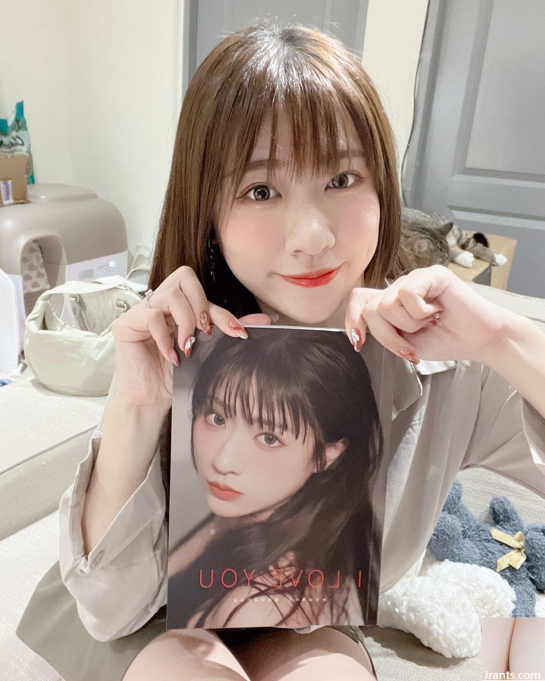 “Qiuqiu MiKa” có bộ ngực tròn đẹp nhưng nặng đến mức sắp lòi ra ngoài (10P) - Ảnh 9