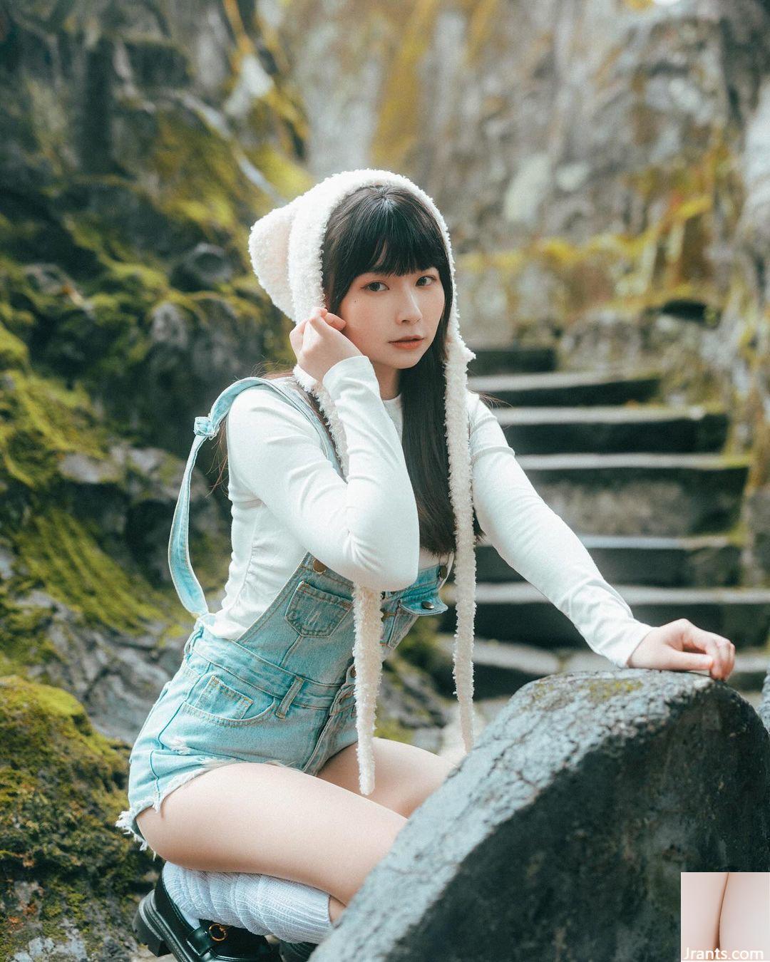 Cô gái xinh đẹp “Chen QQ” có khuôn mặt ngọt ngào và đường cong đầy đặn siêu bắt mắt (10P) - Ảnh 7