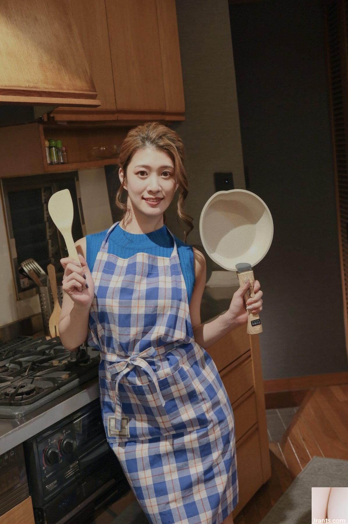 Bộ sưu tập ảnh khỏa thân của Minaho Ariga: Chị gái cởi tạp dề trong bếp (98P)