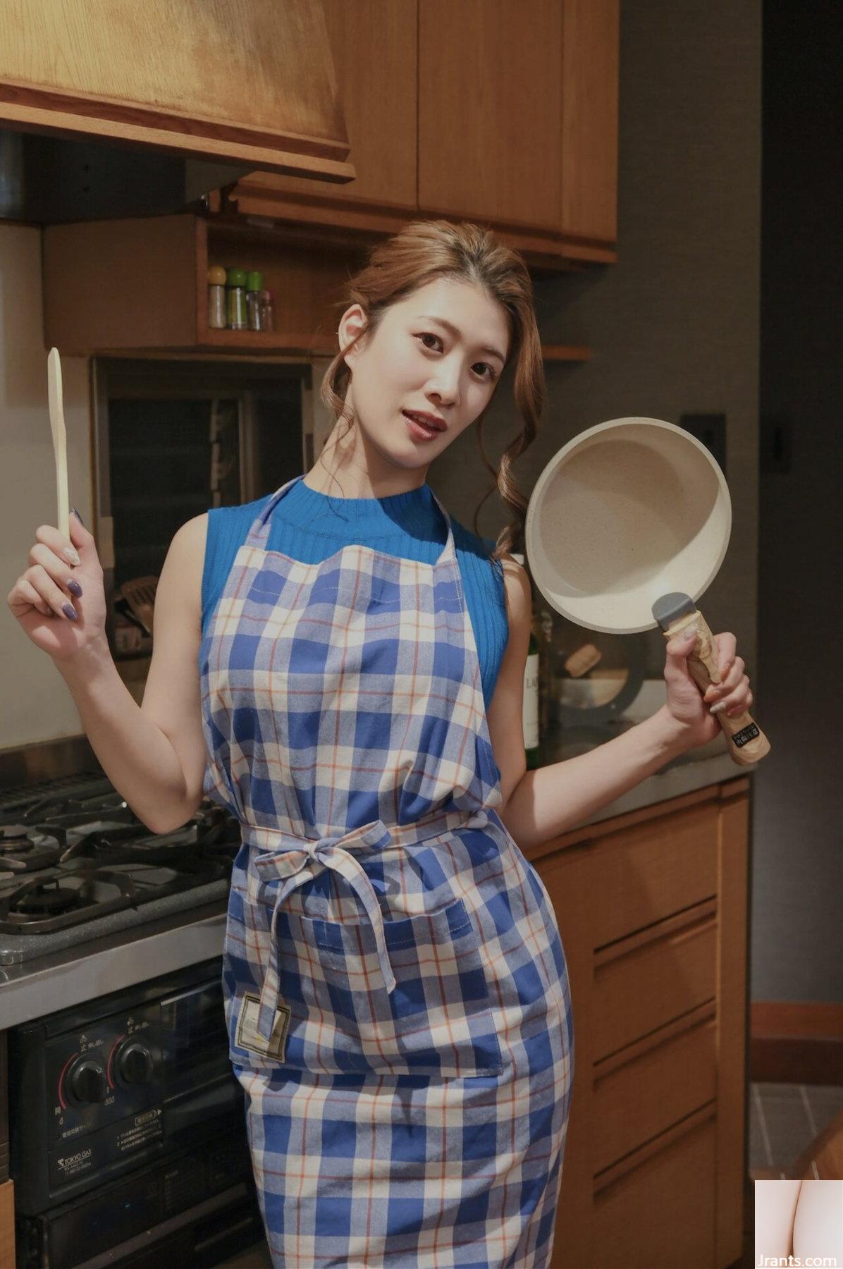 Bộ sưu tập ảnh khỏa thân của Minaho Ariga: Chị gái cởi tạp dề trong bếp (98P) - Ảnh 2