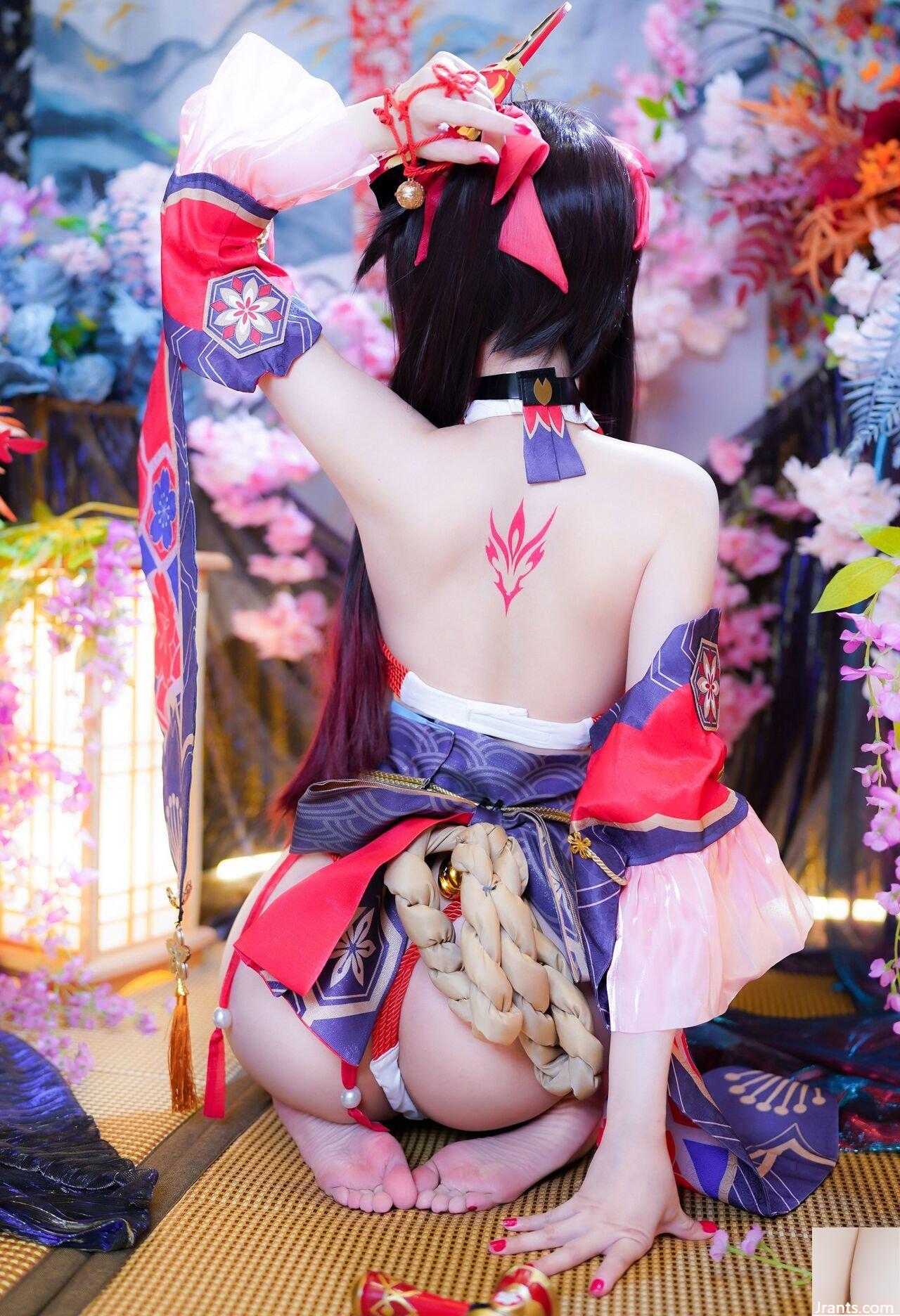 Arty Yati – Sparkle - Ảnh 33