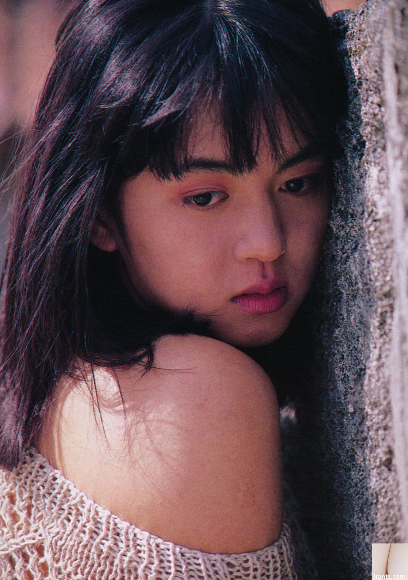 Tsuko Yamamoto & Isako Washio (Ảnh) 《Mùa hè của Isako, Mùa đông của Tsuko》(1986-05-20) (89P) - Ảnh 10