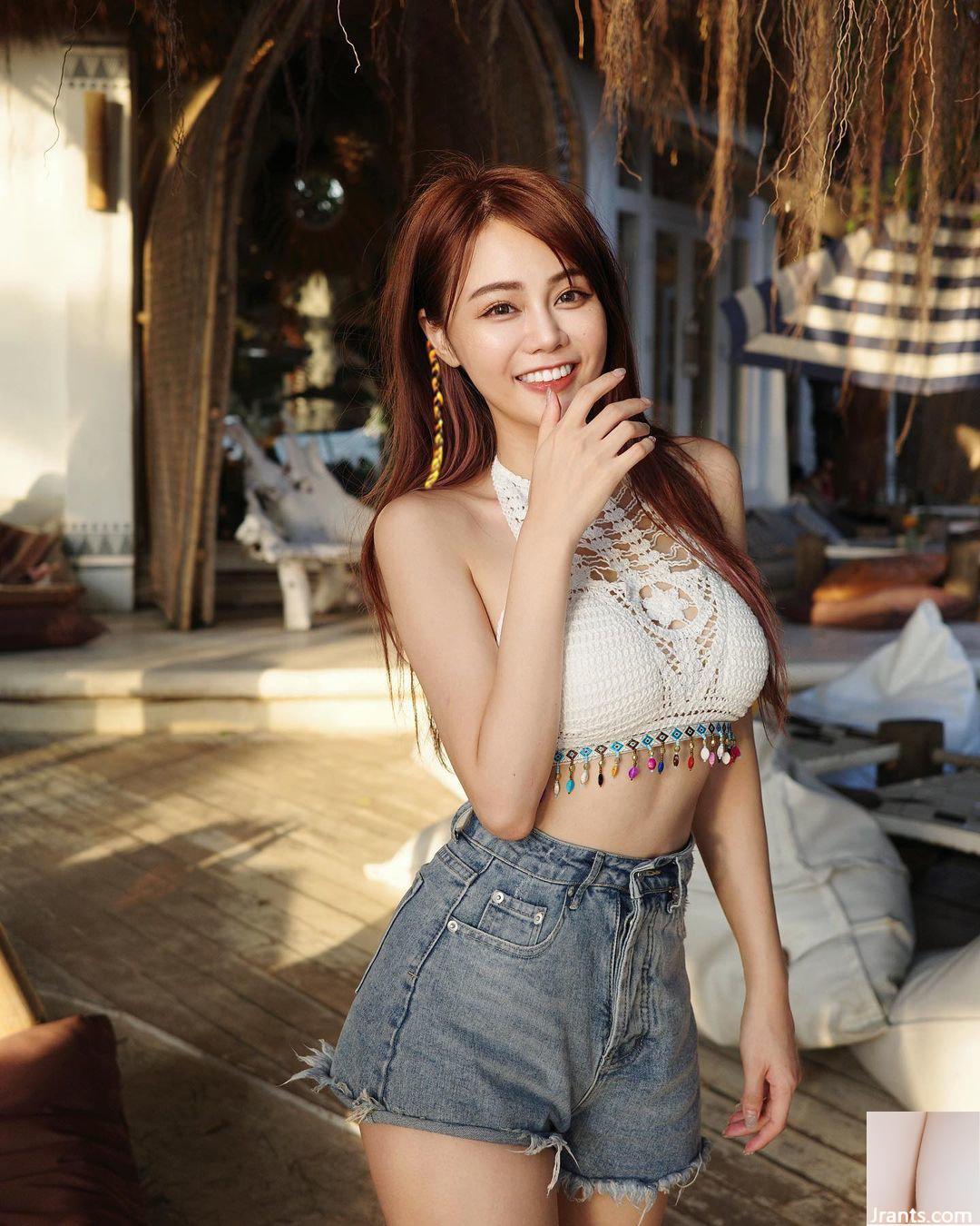 Hot girl phát sóng trực tiếp “Sun Huitong Candy” gây choáng với đôi mắt sâu hút hồn và siêu quyến rũ (10P) - Ảnh 5