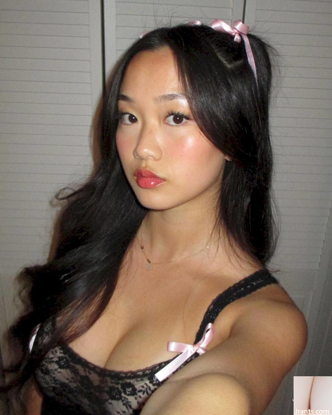 Cô gái xinh đẹp mặc bikini, nụ cười ngọt ngào và dáng người nóng bỏng - Ảnh 14