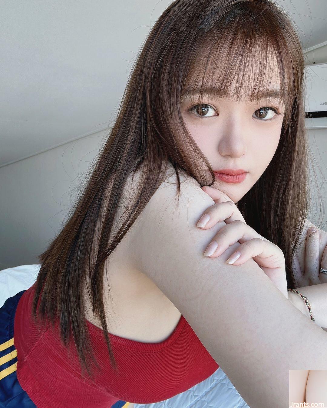 Mỹ nhân học đường “Wang Xuxu” có dáng chuẩn, đôi mắt ngấn nước và đầy quyền lực (10P)