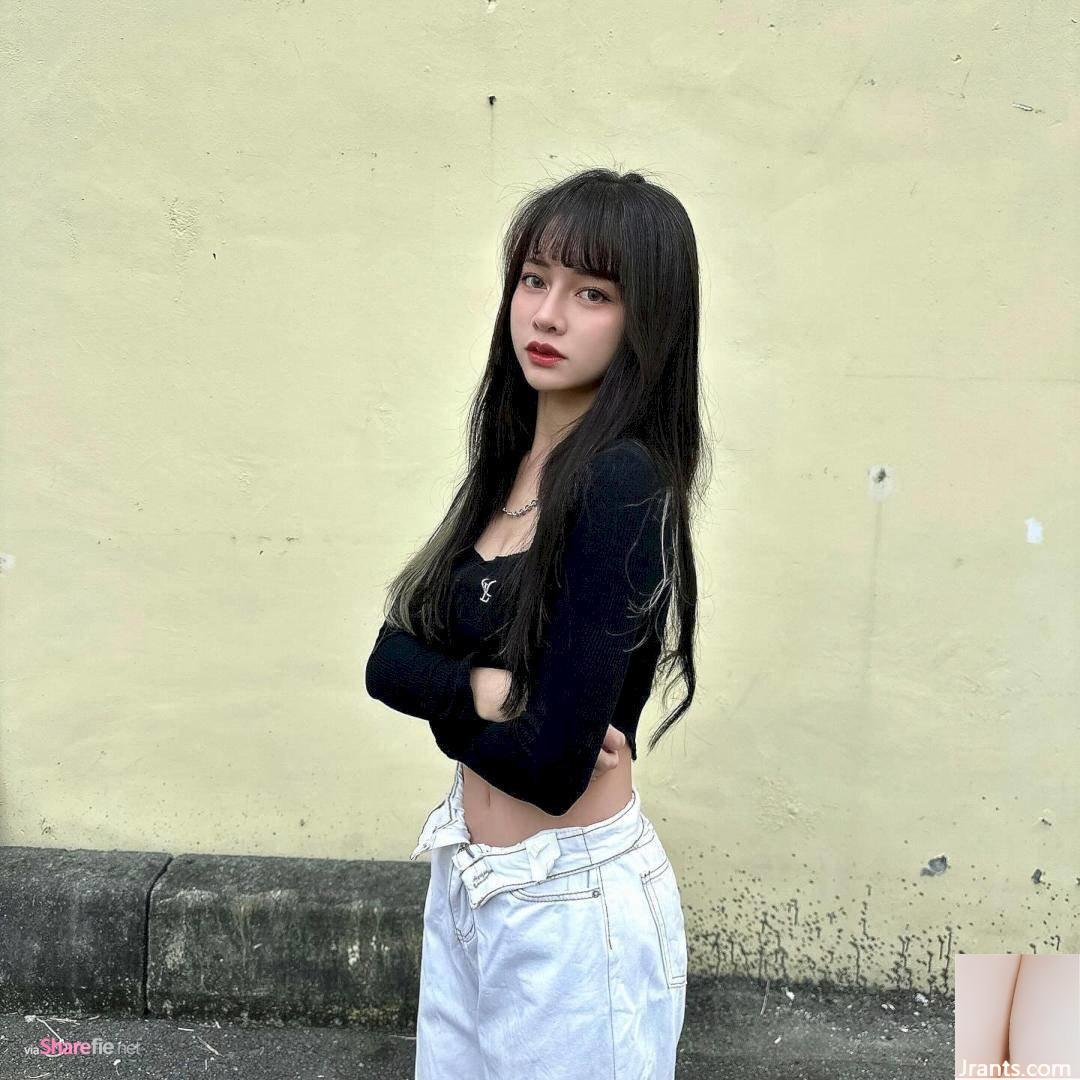 Gái xinh tóc dài tươi tắn, bikini trắng sáng tỏa sáng trên bãi biển - Ảnh 4