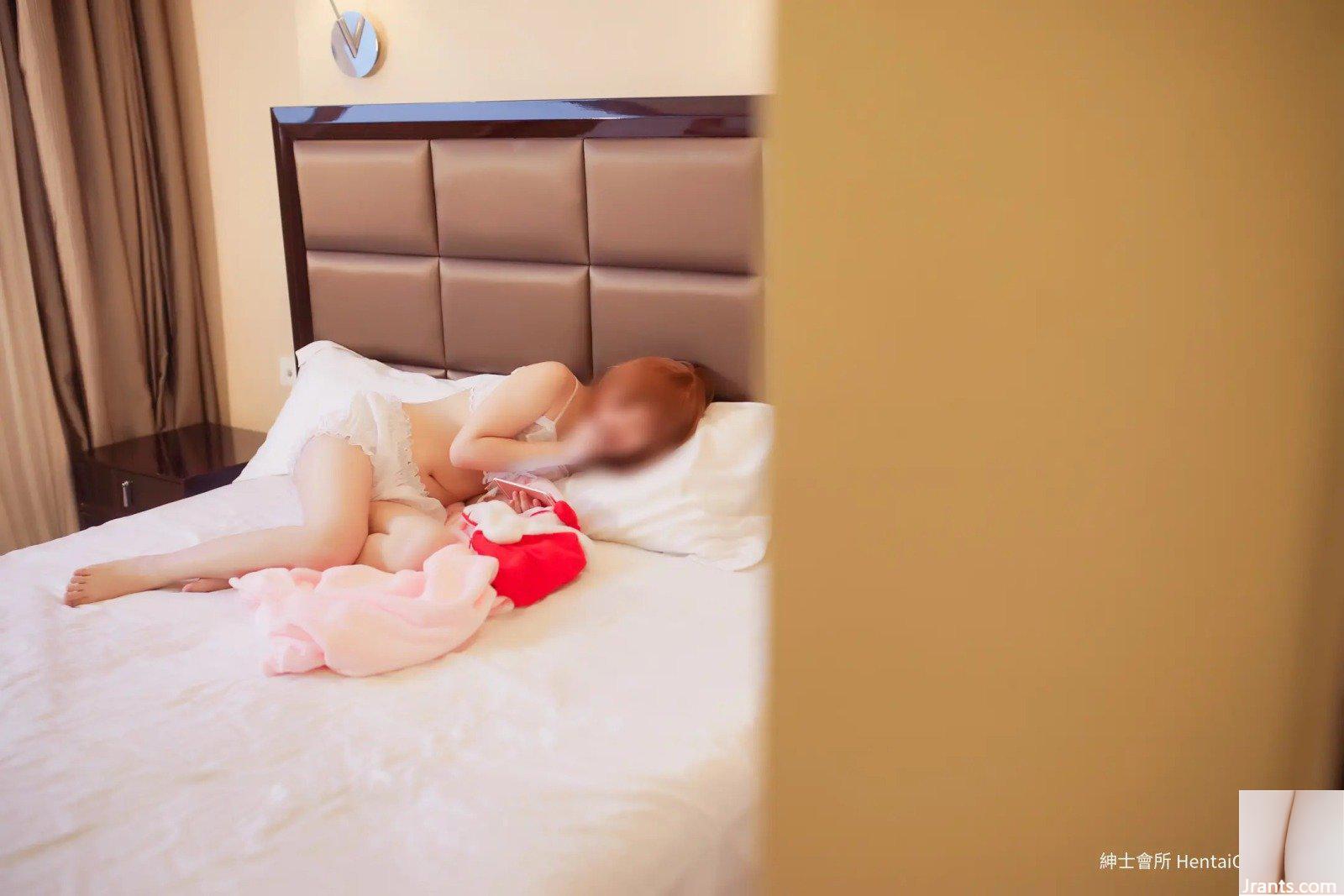 Phim Cô Gái Váy Ngủ Hello Kitty (60P) - Ảnh 49