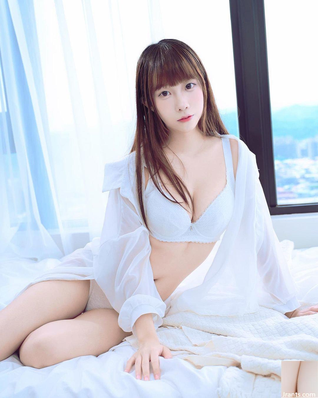 Thân hình cực kỳ quyến rũ và xuất thần của Hottie “Xiao Meng” chụp ảnh tự sướng nóng bỏng khiến dân tình khó chịu (10P) - Ảnh 8