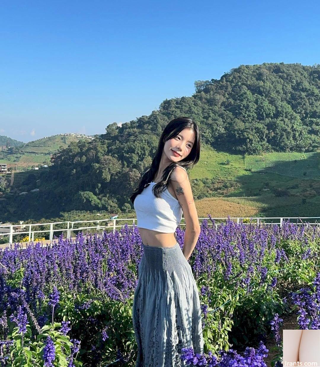 Cô gái xinh đẹp với mái tóc dài trên bãi biển - Ảnh 7