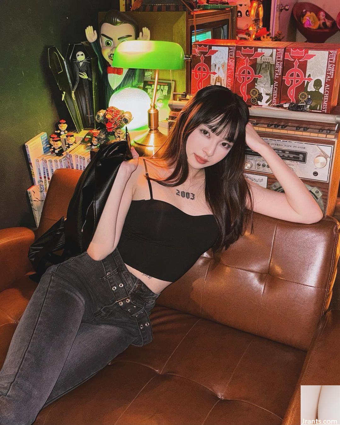 Hình ảnh gợi cảm, quyến rũ của hot girl “Song VV” quá hút mắt và khó cưỡng (10P) - Ảnh 5