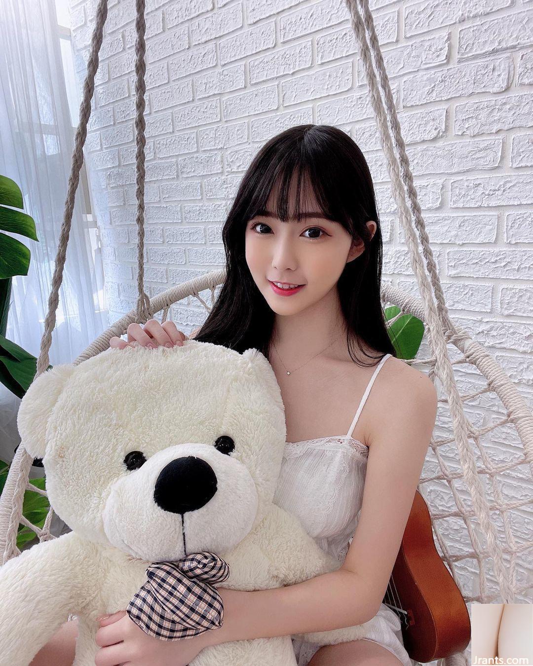 Nụ cười chữa lành của nàng tiên “Wei Ting Angela” khiến người ta sảng khoái suốt cả ngày (10P) - Ảnh 9