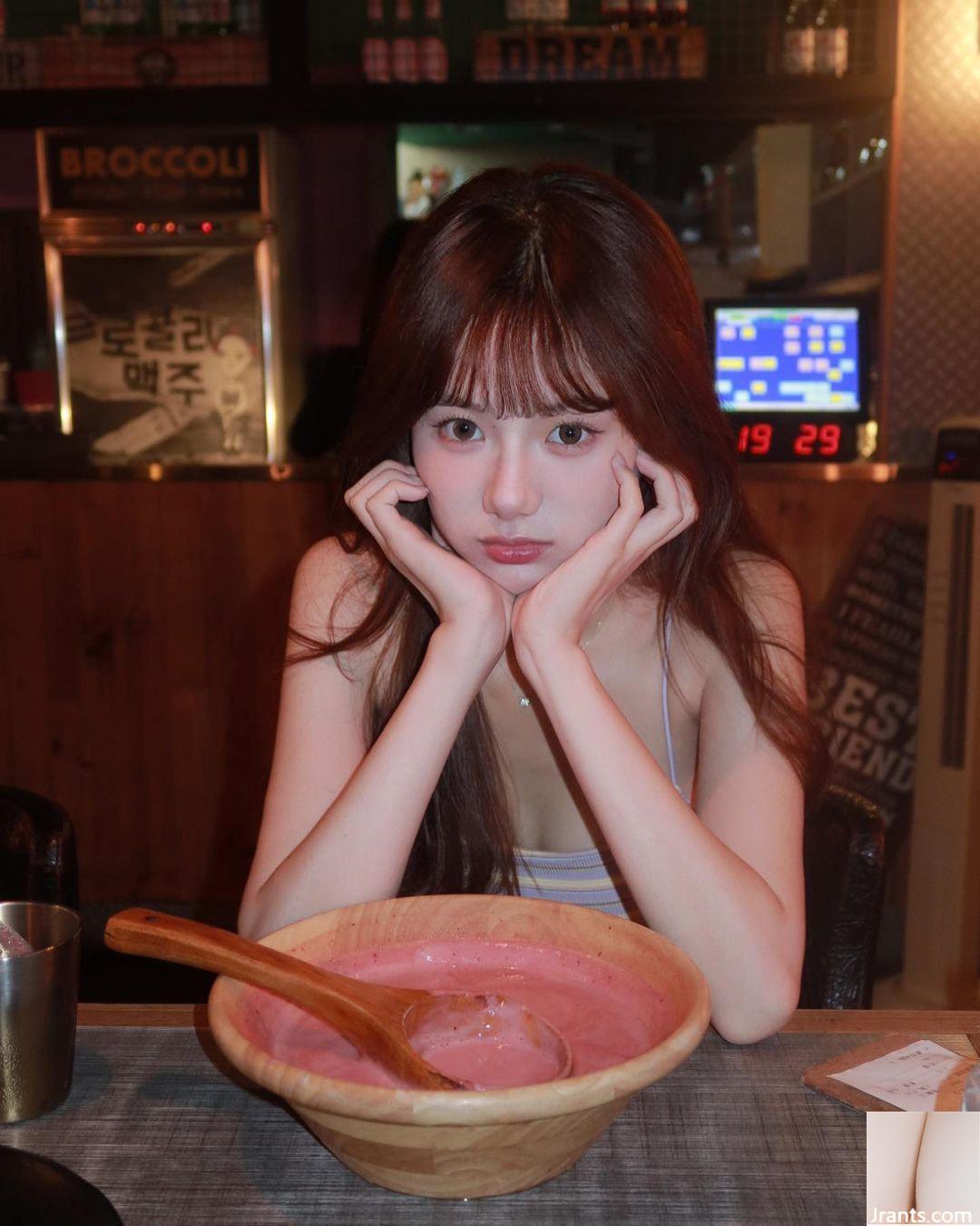 Hot girl “Yixuan” có đôi mắt to và nụ cười siêu ngọt ngào hút mắt (10P) - Ảnh 10