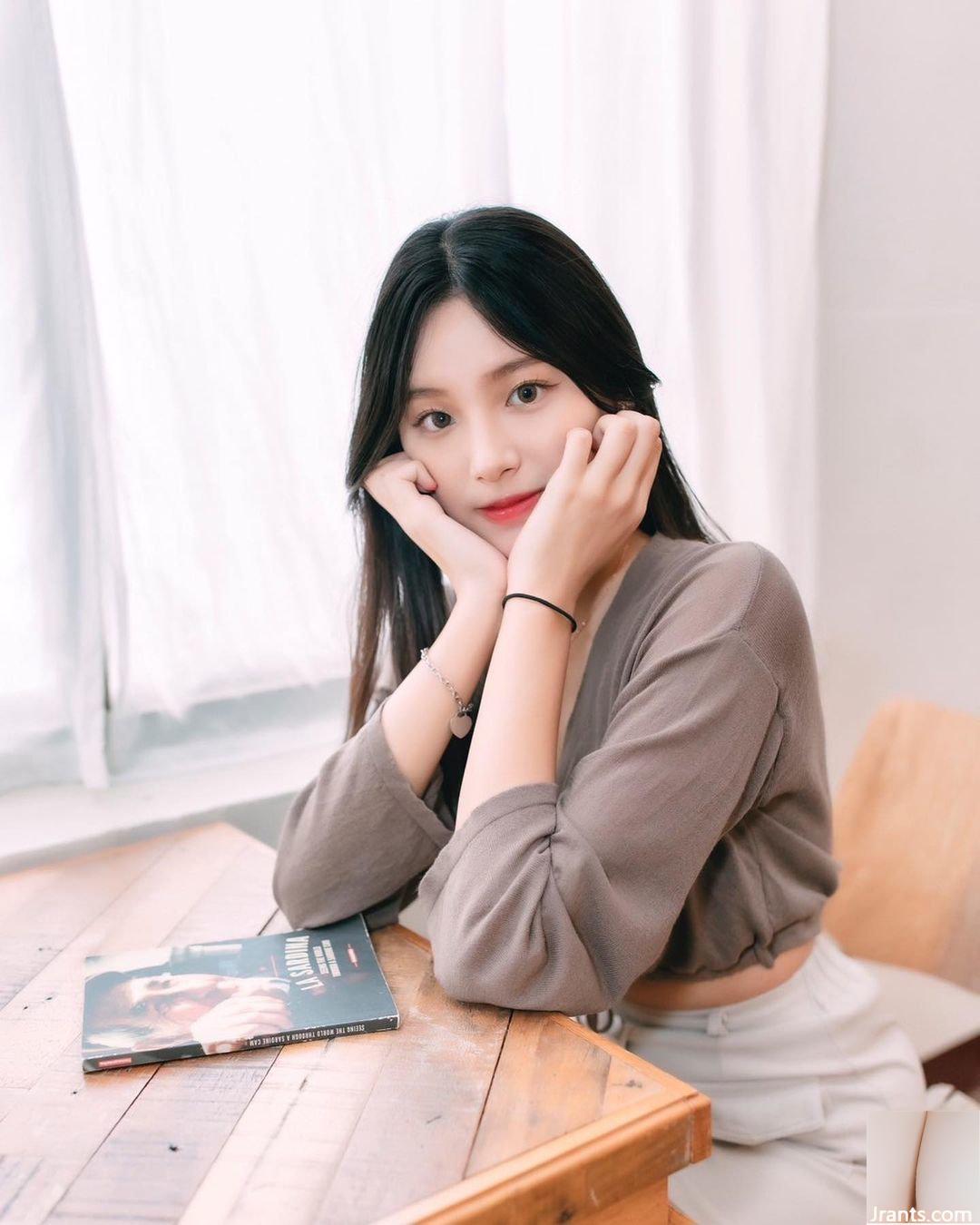 “YUN” có đôi mắt to tròn, trong sáng, trẻ con và hơi gợi cảm và có ngoại hình đáng kinh ngạc (10P) - Ảnh 9