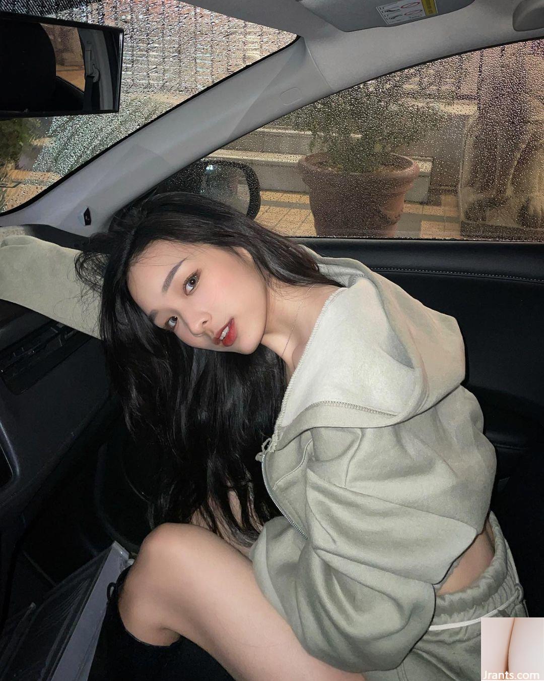 Gái xinh “Yu Rong” khoe đường cong cơ thể hoàn hảo, càng nhìn càng không chịu nổi (10P)