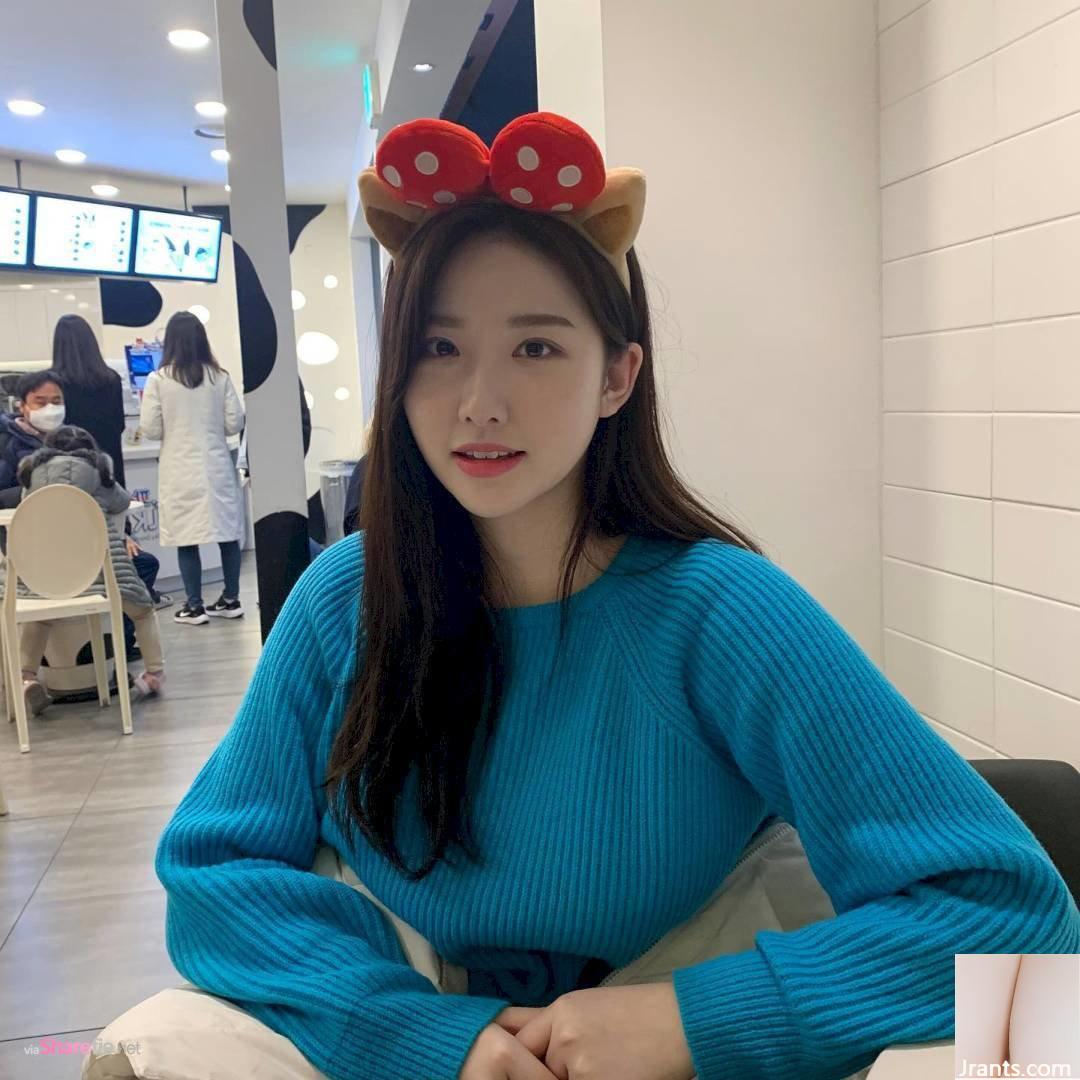 Nụ cười ngọt ngào và thân hình nóng bỏng - Ảnh 11