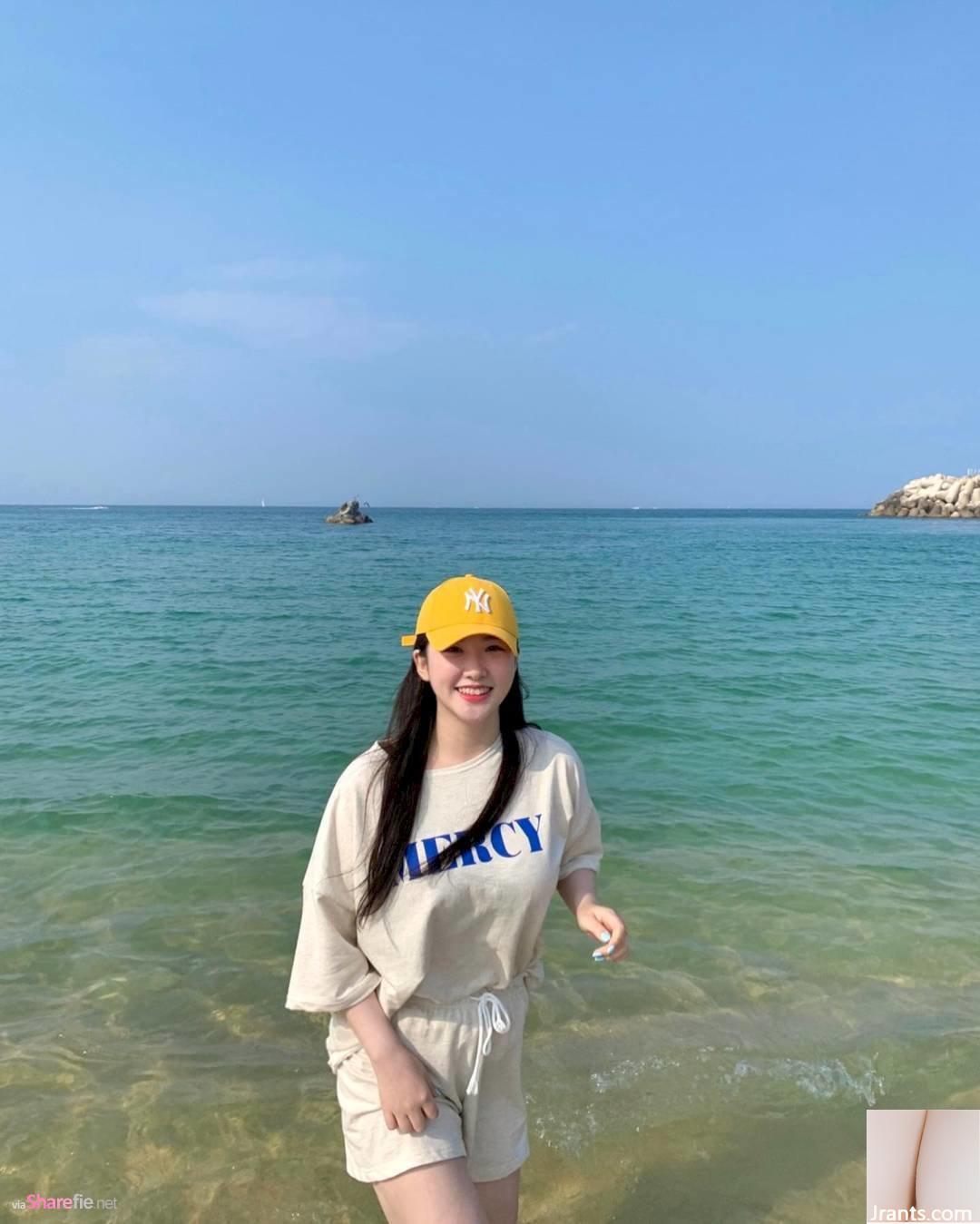 Nụ cười ngọt ngào và thân hình nóng bỏng - Ảnh 13