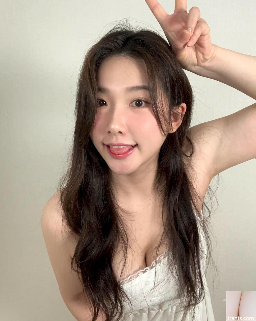 Nụ cười ngọt ngào và thân hình nóng bỏng - Ảnh 5