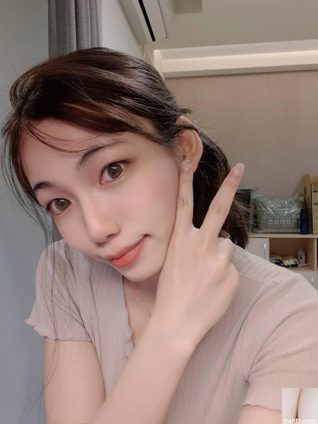 Xem selfie mỗi ngày khiến tôi vui vẻ mỗi ngày (32P - Ảnh 27