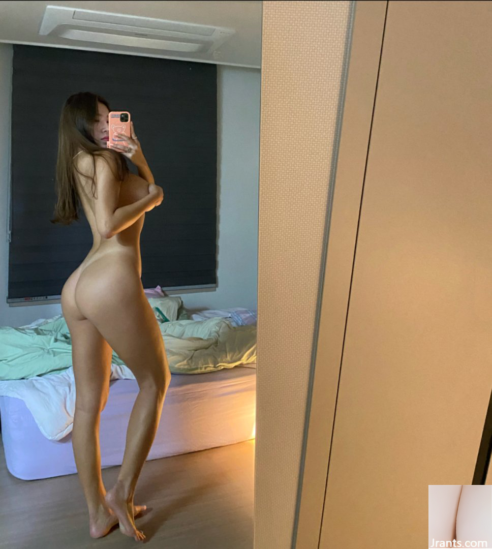 Ảnh tự sướng hàng ngày của vợ ngực khủng và mông béo (15P) - Ảnh 8