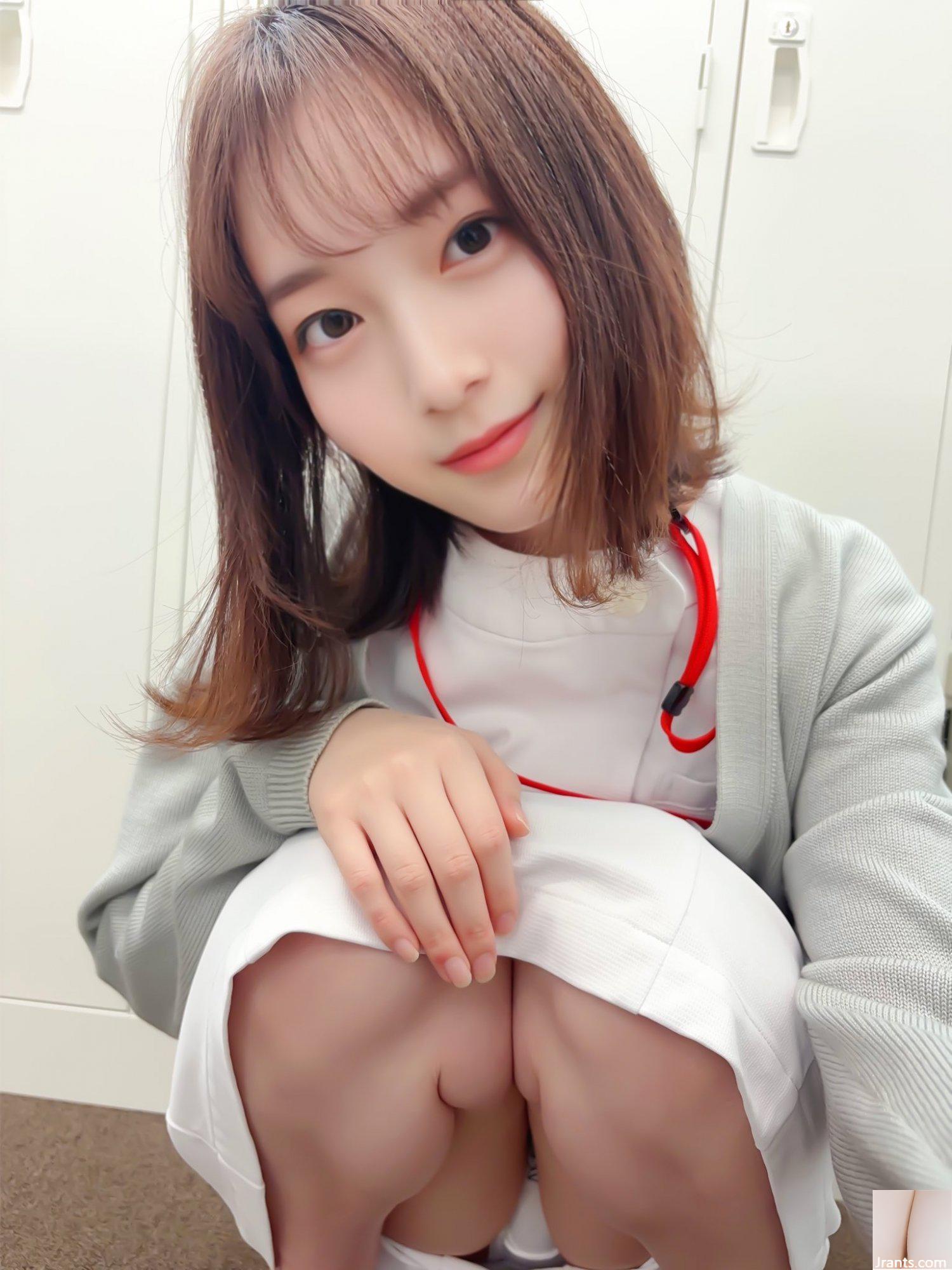 Y tá xinh đẹp chụp ảnh nội y mới mua (36P) - Ảnh 12