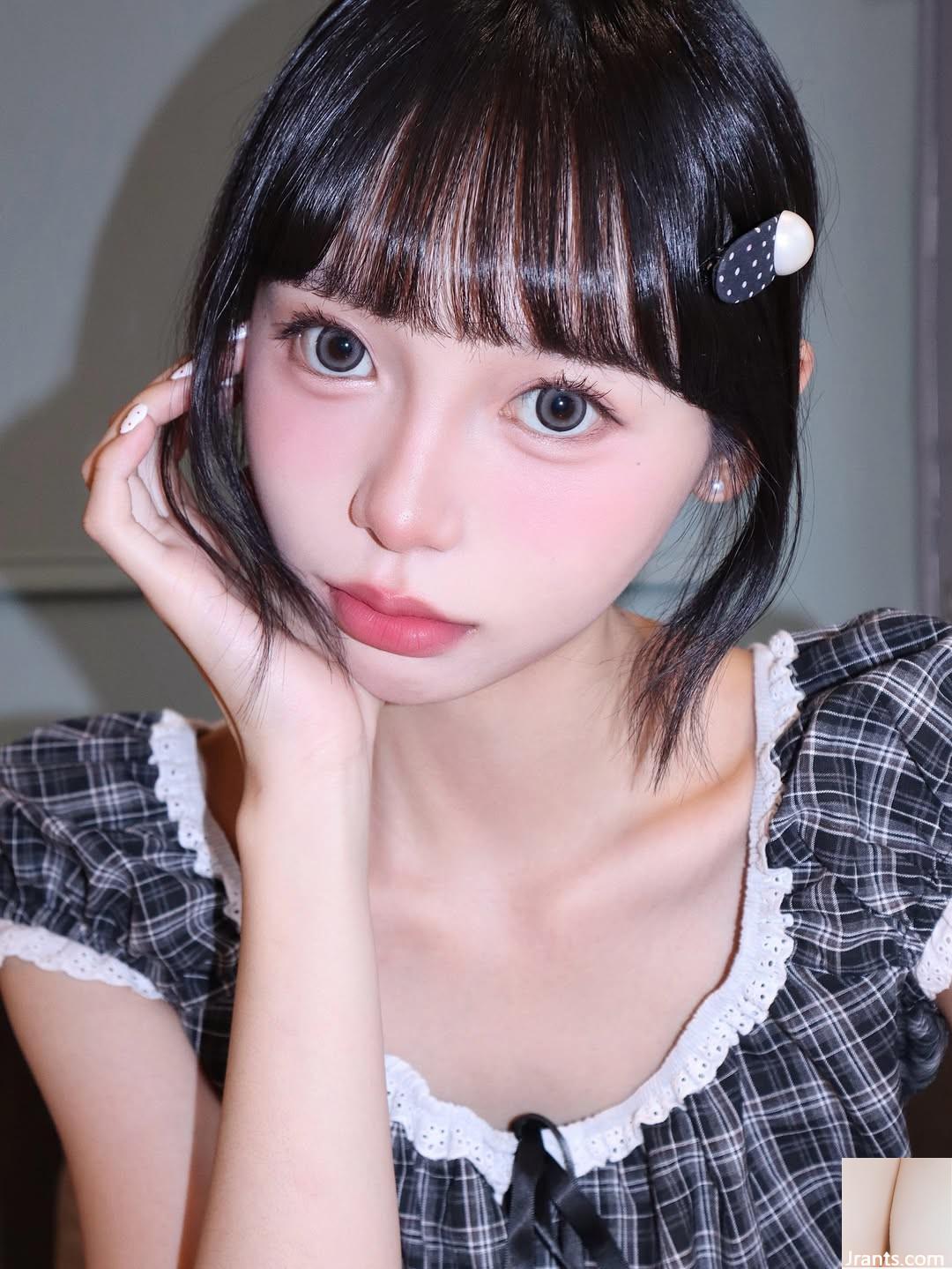 Ngoại hình ngọt ngào + bộ ngực đẹp và đường cong thon gọn của “Caixuan” khiến người ta mê mẩn (10P)