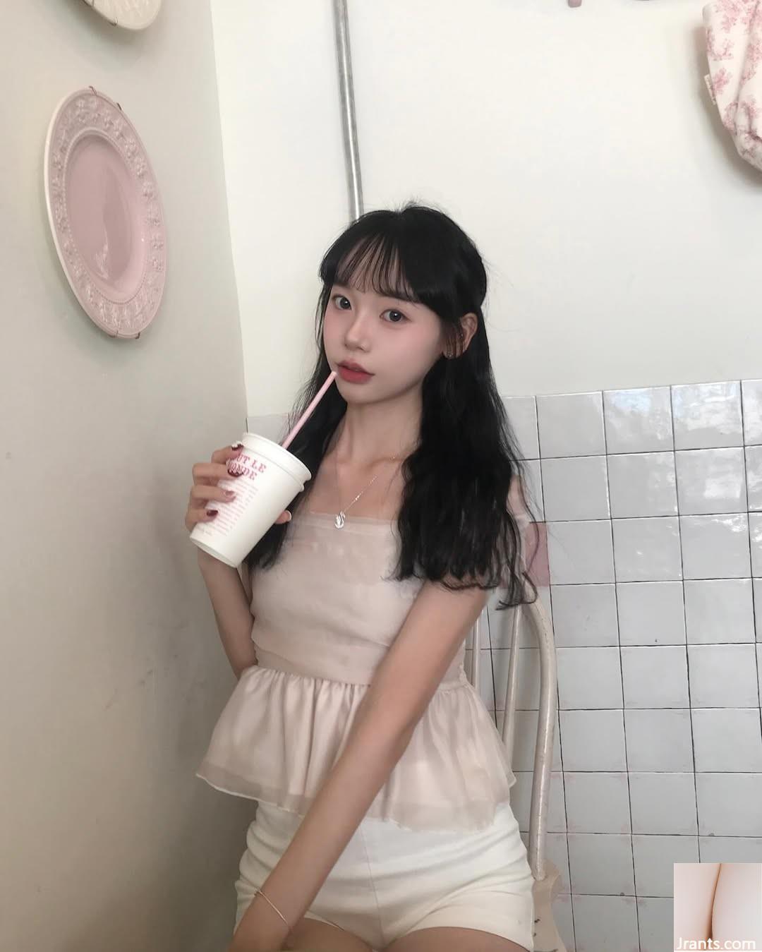 Ngoại hình ngọt ngào + bộ ngực đẹp và đường cong thon gọn của “Caixuan” khiến người ta mê mẩn (10P) - Ảnh 9