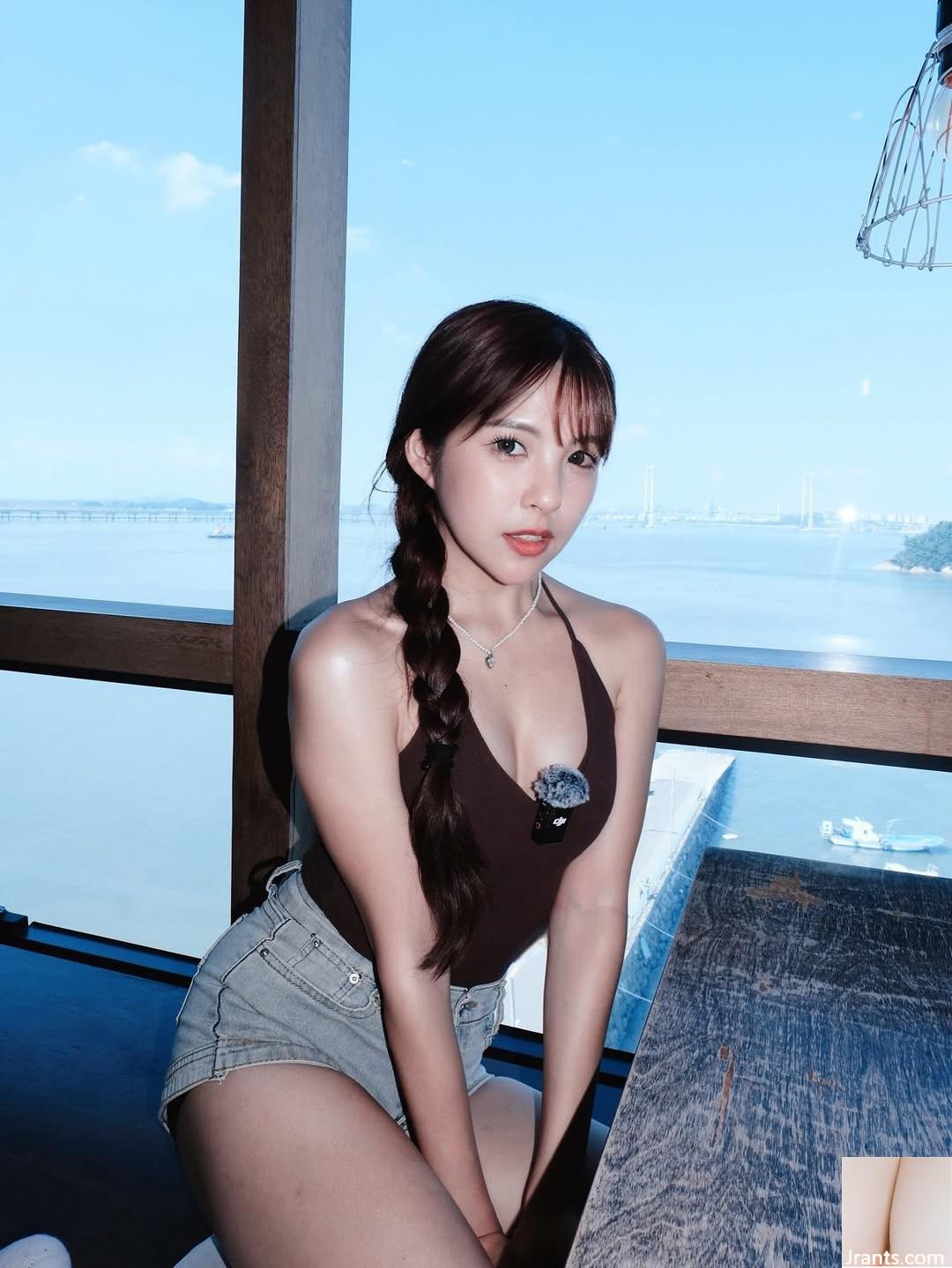 “Momo Jian Xiaojuan” Hình đầy đặn và xác thịt phác thảo hoàn hảo sự quyến rũ của cô ấy (10p)