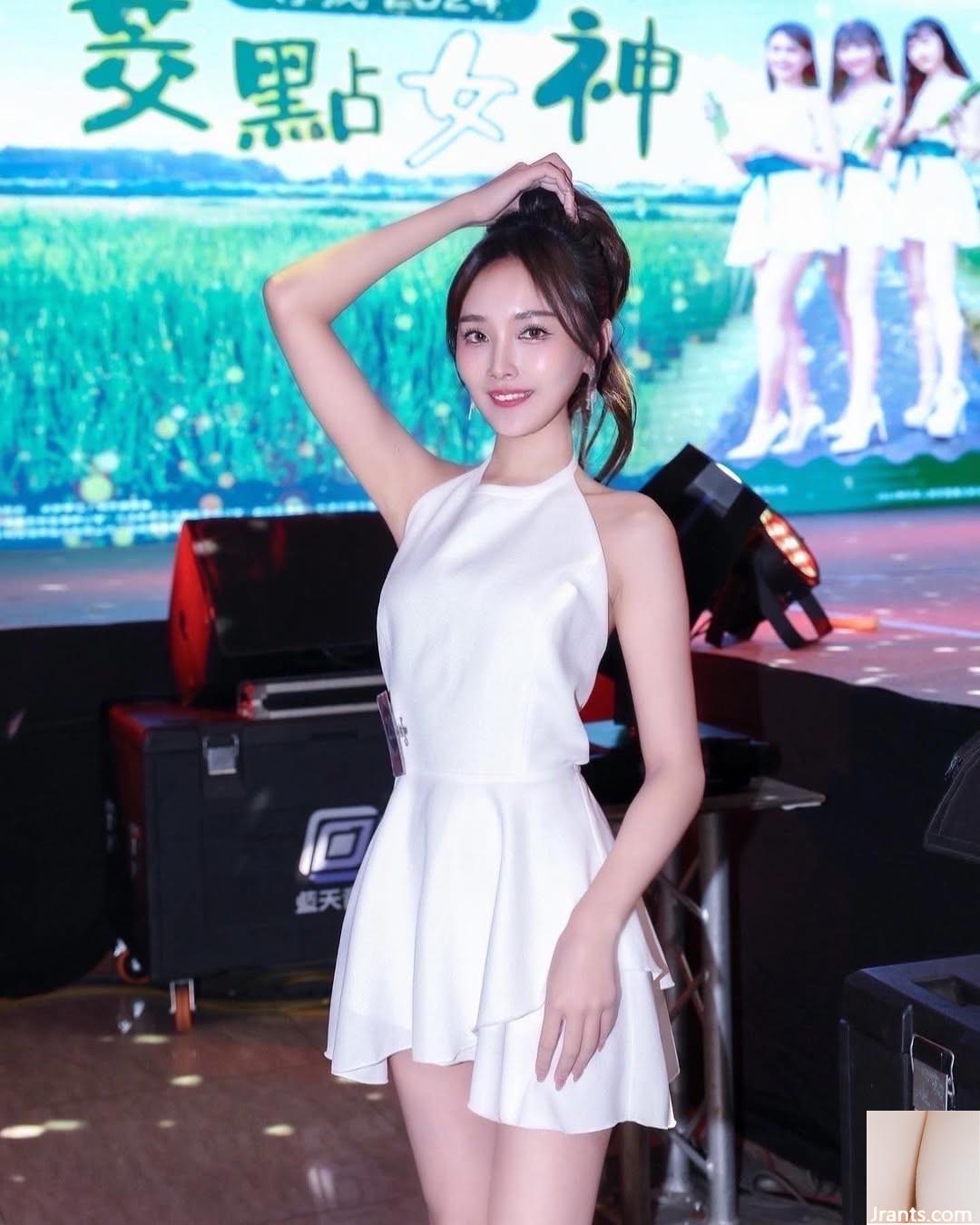 “Xue’er” Chỉ là ánh mắt của mọi người khiến mọi người cảm thấy không thể chịu đựng được (10p)