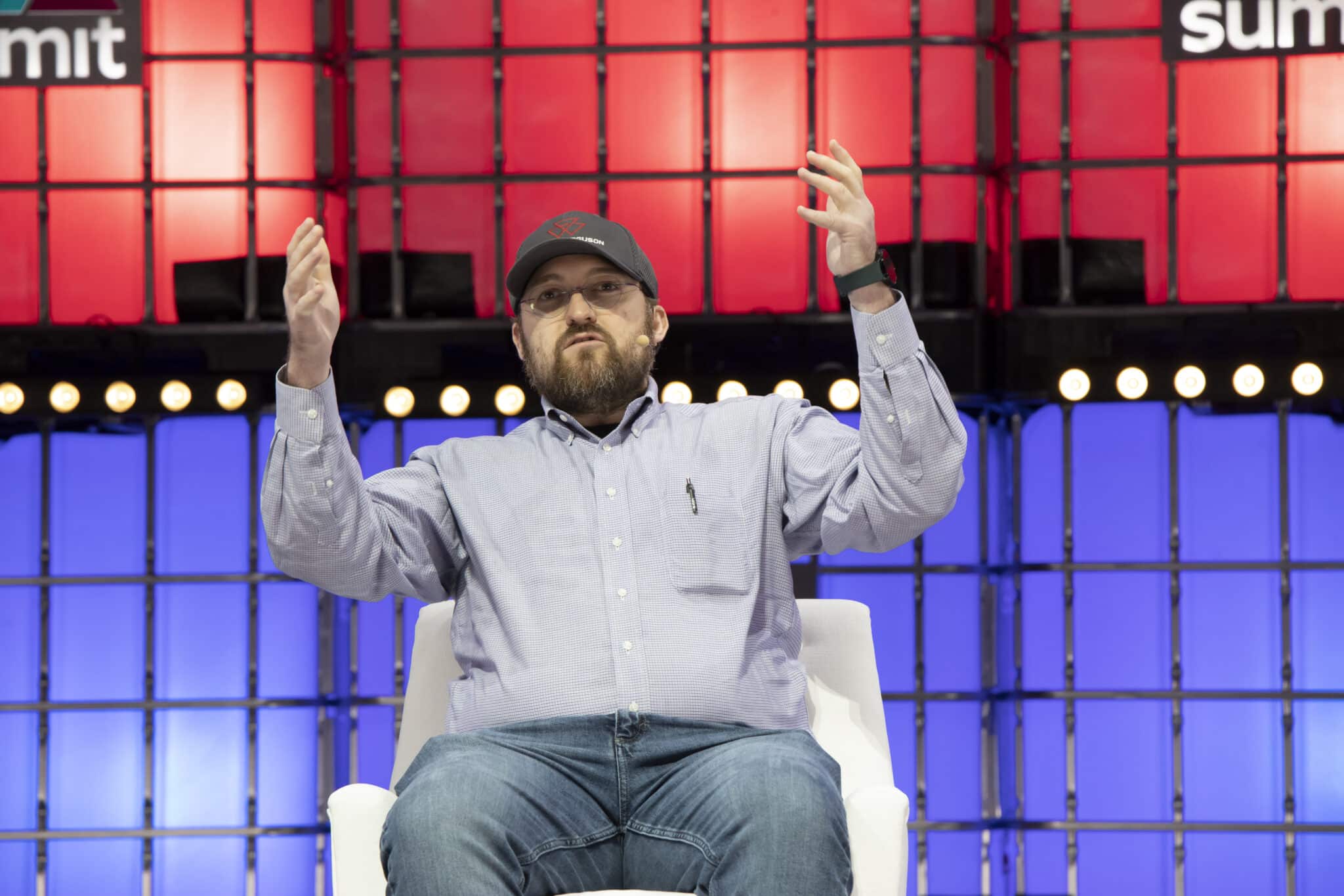 Charles Hoskinson bị chế giễu một cách tàn nhẫn bởi Crypto Twitter