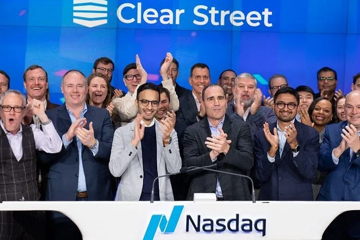Công ty môi giới Clear Street đứng sau các giao dịch kho bạc tiền điện tử nhắm đến việc IPO