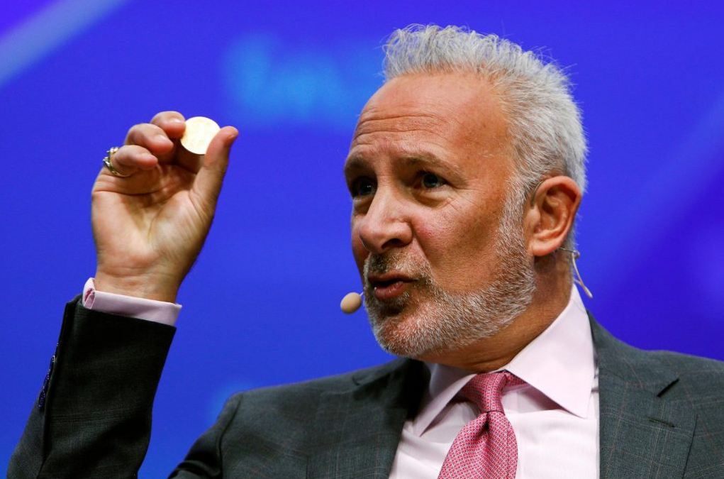 Peter Schiff nhìn thấy một thông điệp nguy hiểm trong Bạc và trái phiếu kho bạc