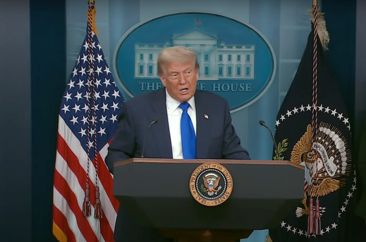 Ông Trump ca ngợi Chris Waller, thu hẹp danh sách ứng viên chủ tịch Fed xuống còn 3–4 người