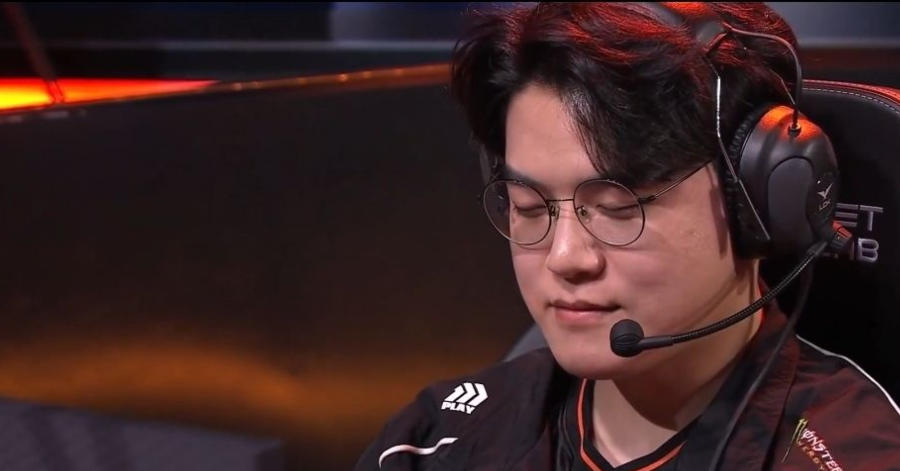 Gumayusi tiết lộ lý do đặc biệt cho lượt chọn Ziggs "sở đoản"