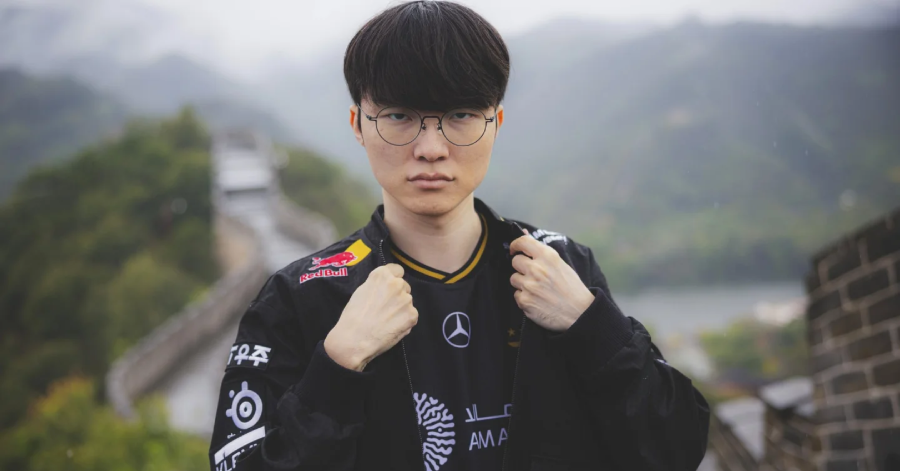 Cựu huyền thoại cũng phải "bất lực" về T1