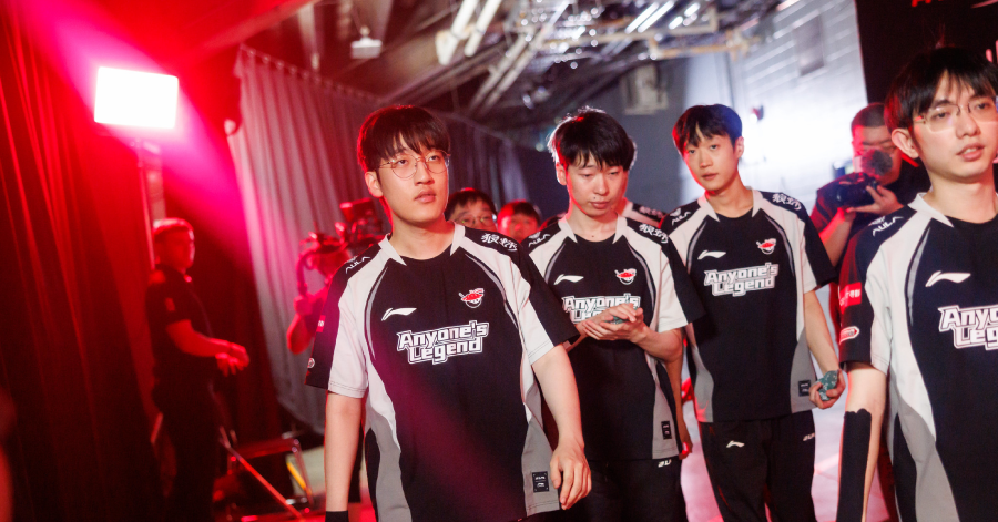 Loạt sao LPL dính nghi vấn bạo lực mạng với một nữ streamer, có cả Á quân EWC