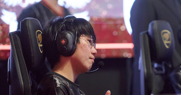 Kiaya giải thích lựa chọn Azir, chia sẻ thẳng về các đội VCS tại APAC