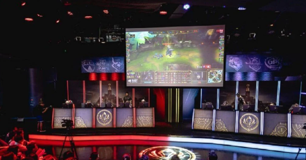 Liên Minh Huyền Thoại