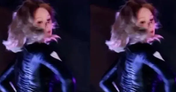 Cao hứng nhảy gợi cảm trên sóng, nữ streamer lộ luôn "phụ tùng nhạy cảm"