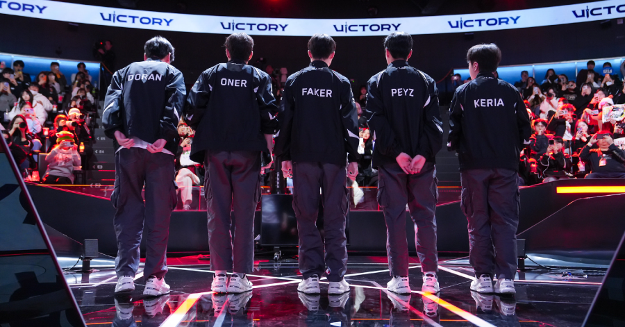 Faker khiến cả huyền thoại Đi Rừng như Peanut cũng ngỡ ngàng