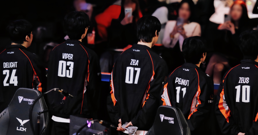 Siêu sao HLE "báo hại" cả đội lại còn "giúp" T1