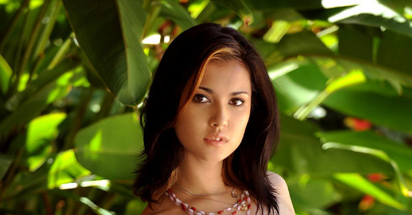 Maria Ozawa bất ngờ cosplay tướng DOTA 2 khiến cộng đồng sửng sốt