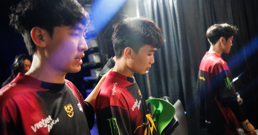 Dàn sao GAM rơi lệ nhưng khán giả VCS lại phản ứng trái chiều