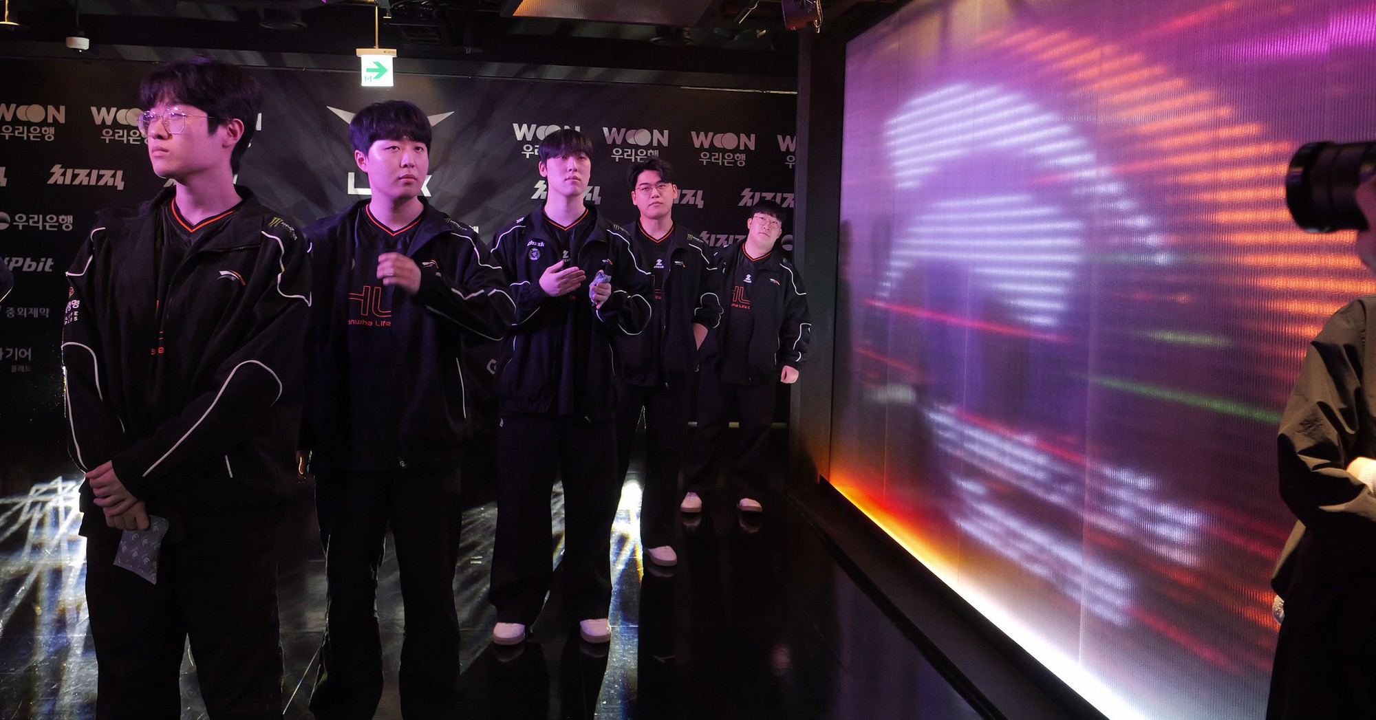 Gumayusi đồng thời nhắc về cả T1 lẫn HLE sau chiến thắng trước BRO